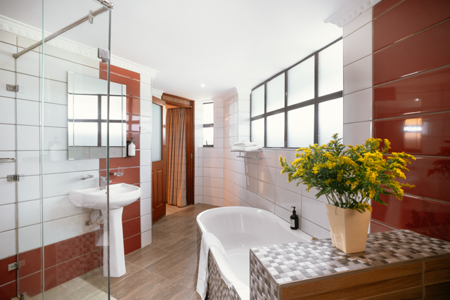 Guest bathroom at Karen Plains Hotel in Karen, Nairobi