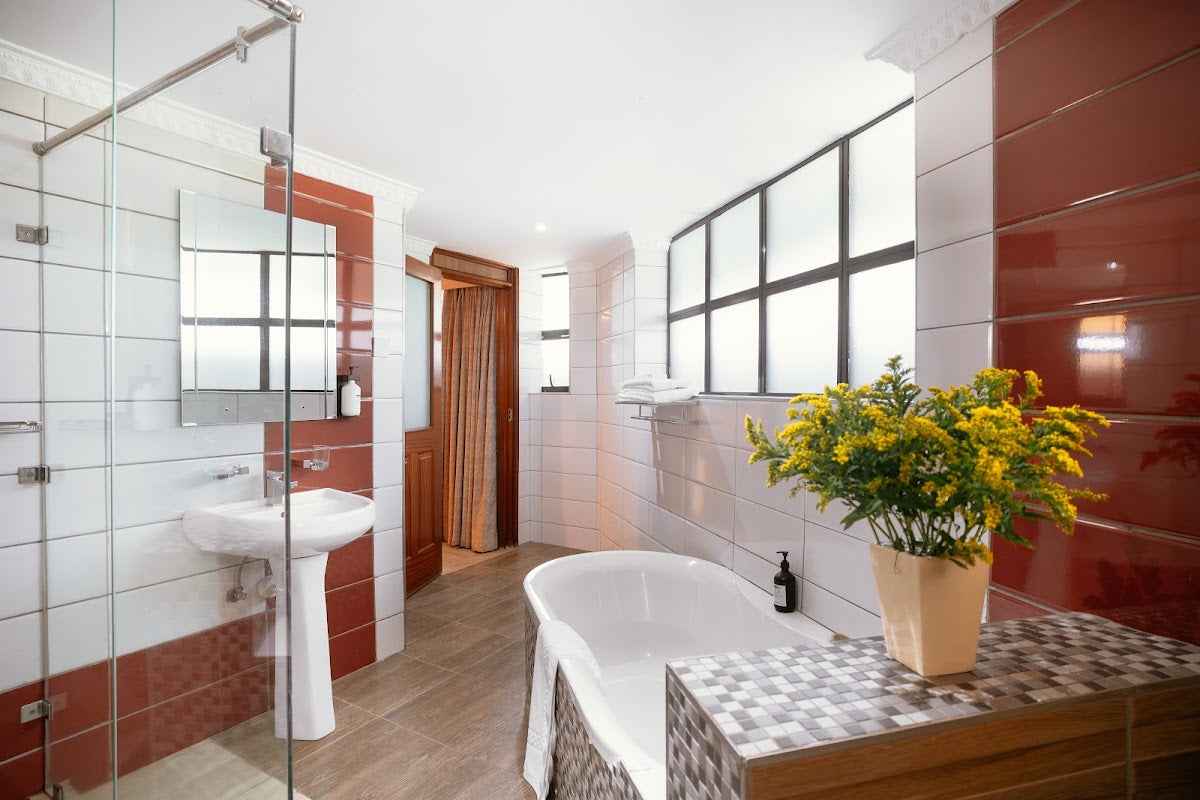 Deluxe Room with Bathtub