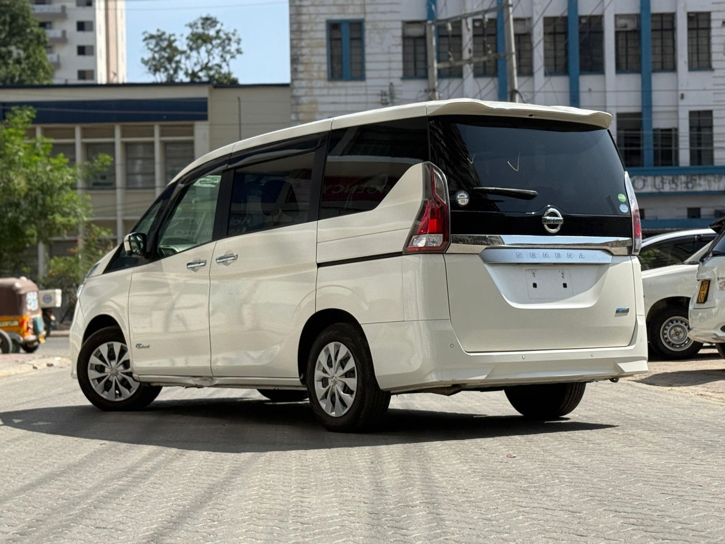 Airport Transfer – Wilson Serena Sedan